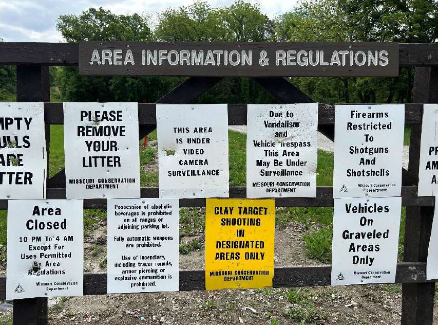 Damage to regulation signs at Pigeon Hill Conservation Area